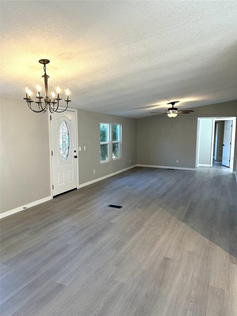 Image 33 of 37 For 26042 Glenwood Drive