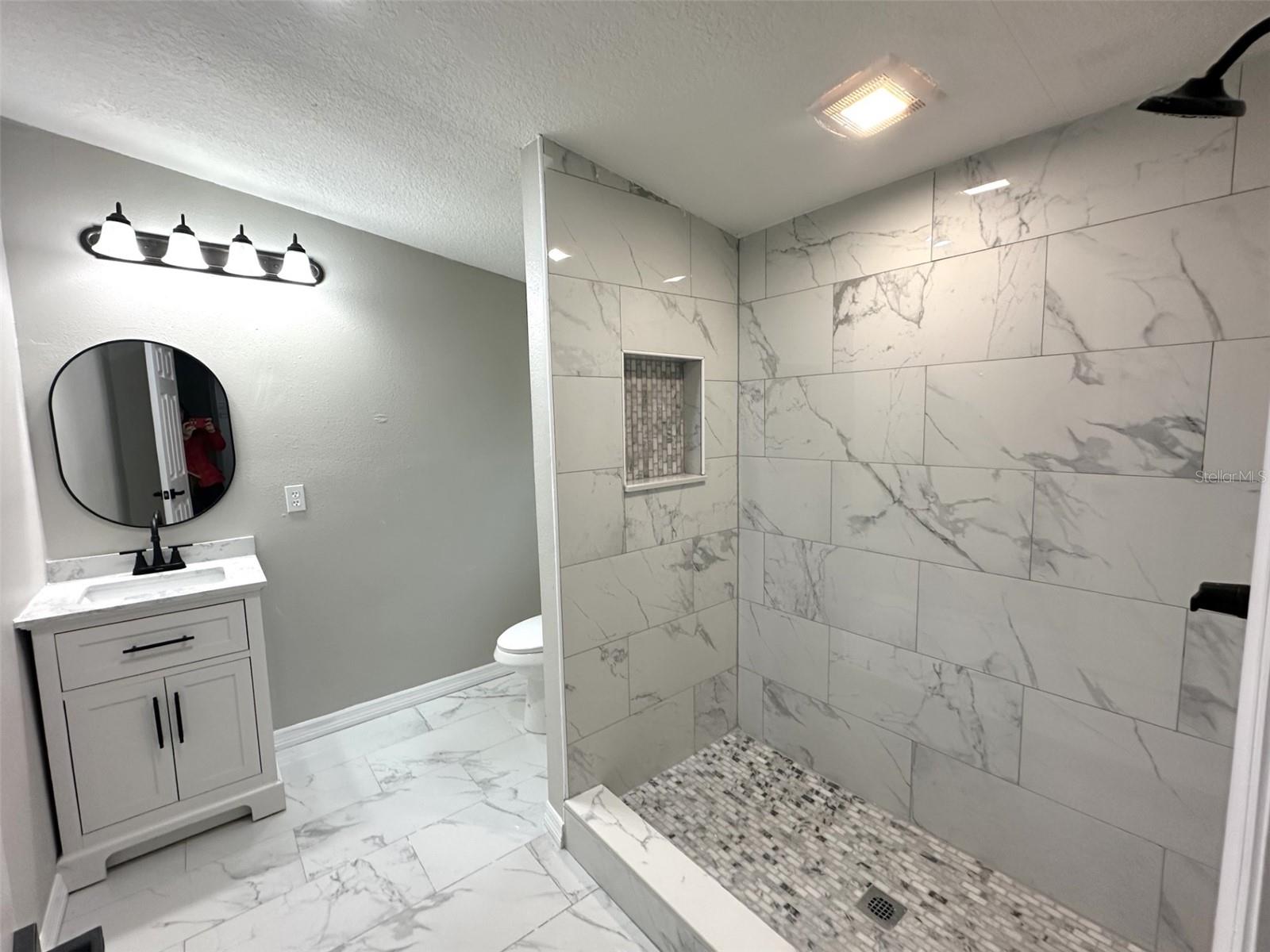 Image 6 of 37 For 26042 Glenwood Drive