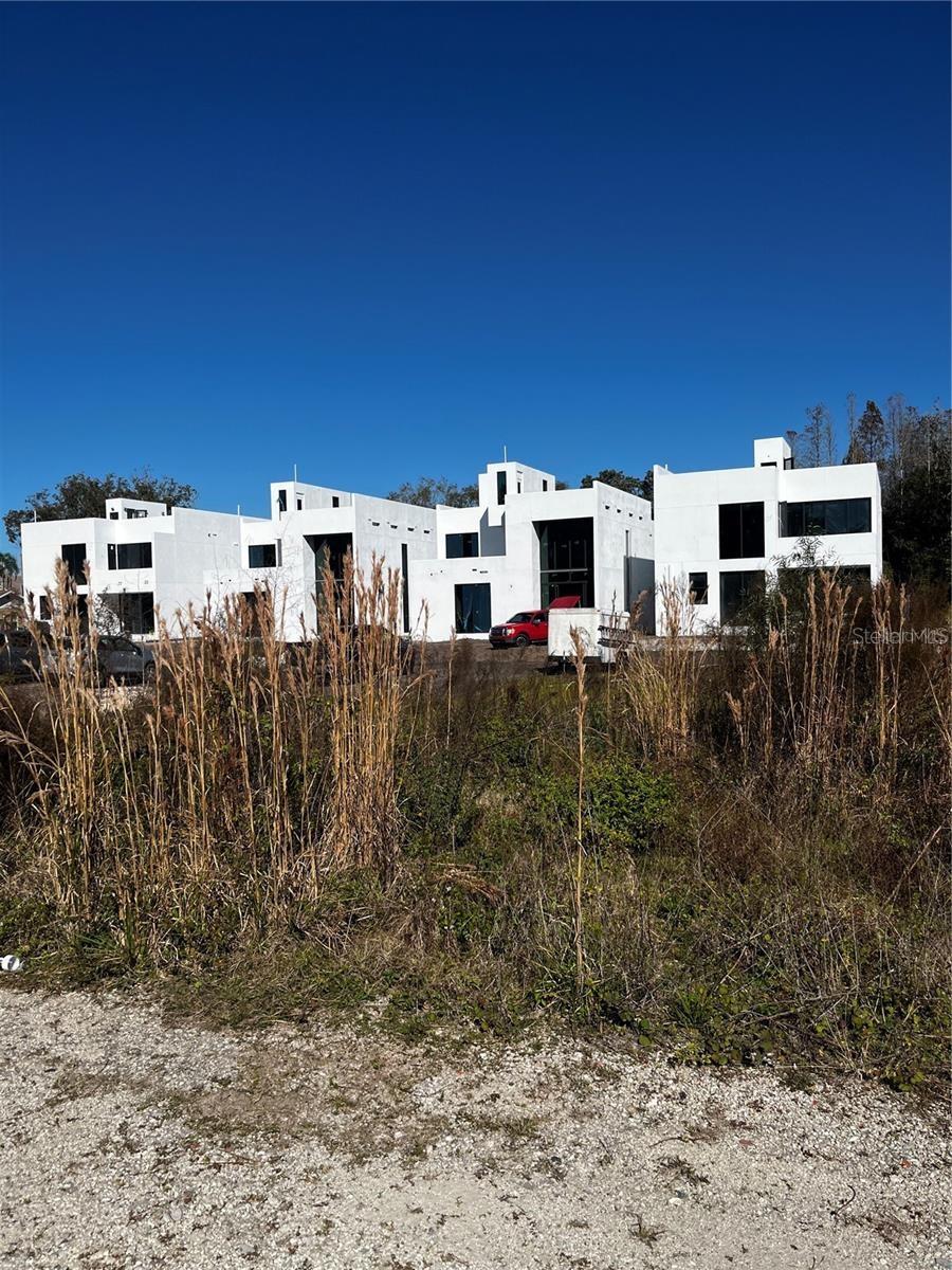 Image 7 of 10 For  Avonwood  