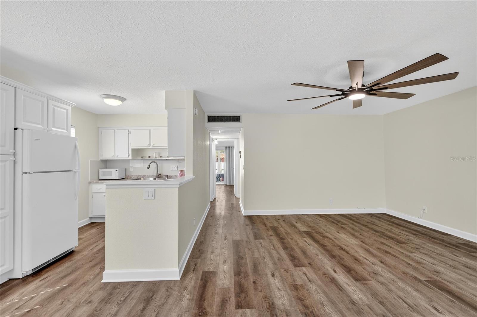 Image 5 of 28 For 1802 Bedford Lane 12