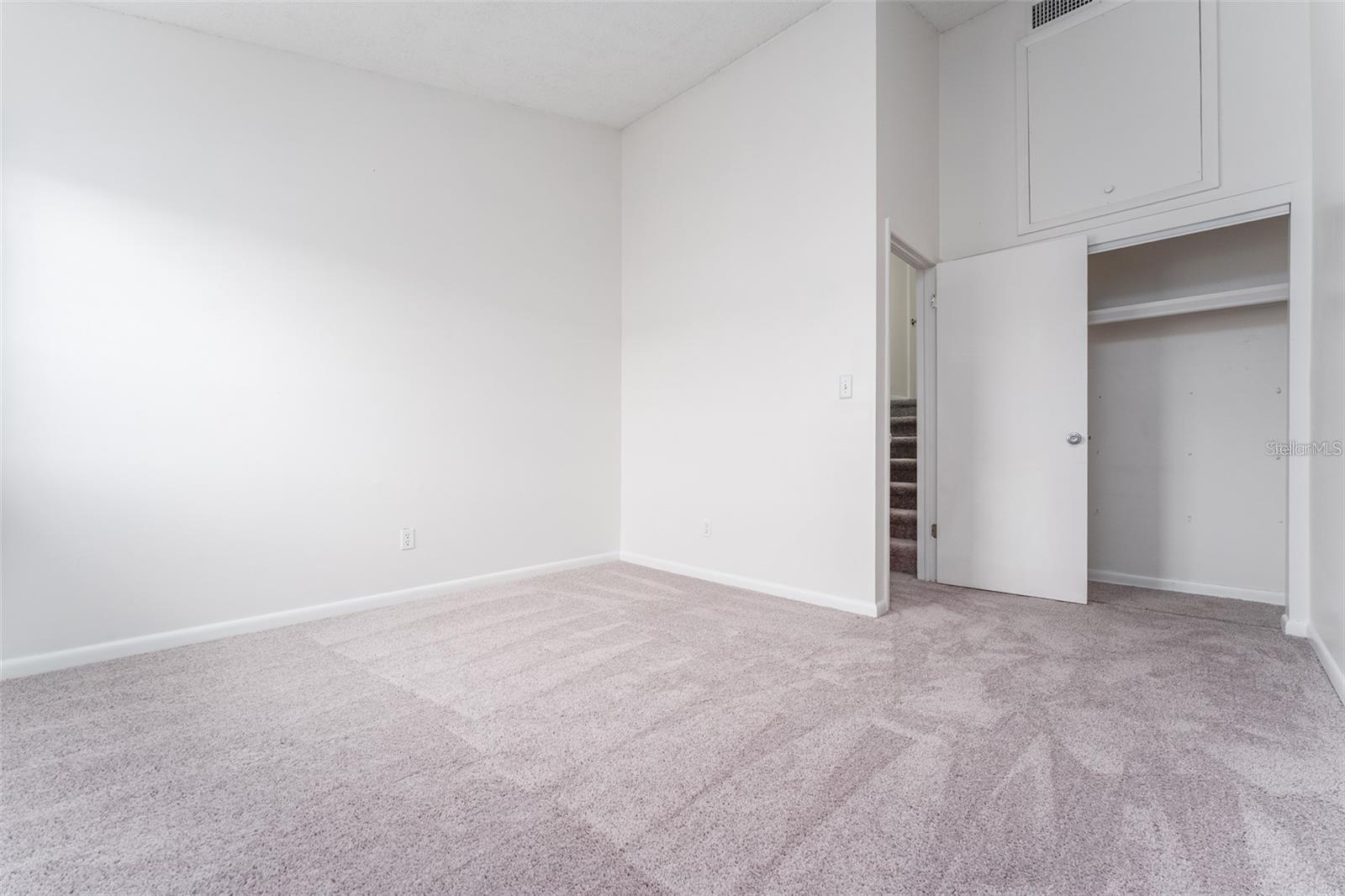 Image 11 of 24 For 4214 La Palma Court