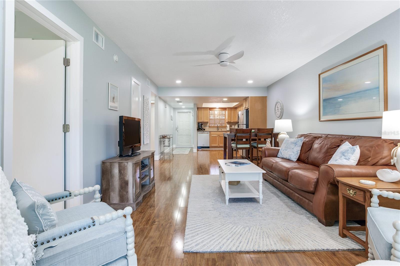 Image 15 of 40 For 12900 Vonn Road A204