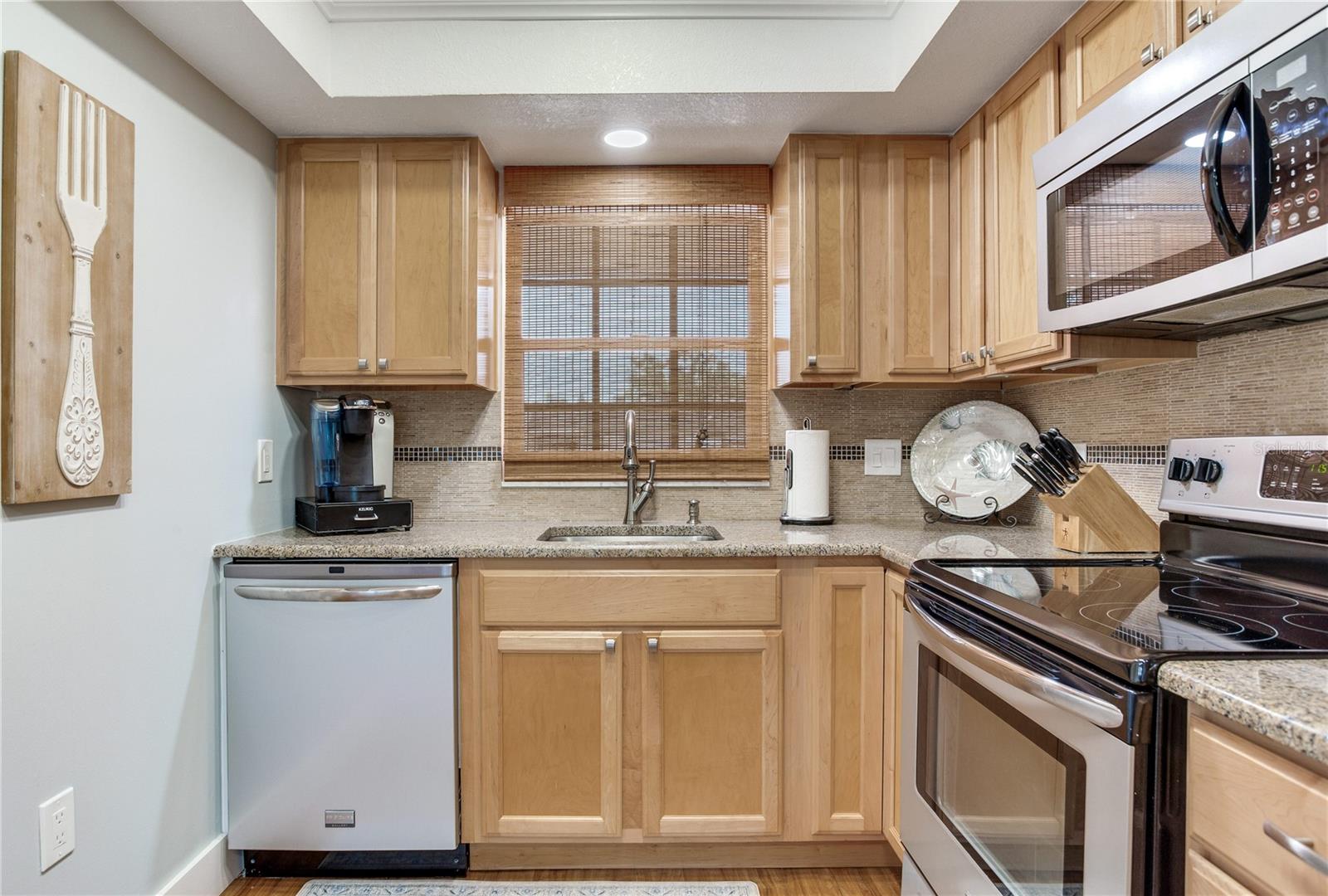 Image 22 of 40 For 12900 Vonn Road A204