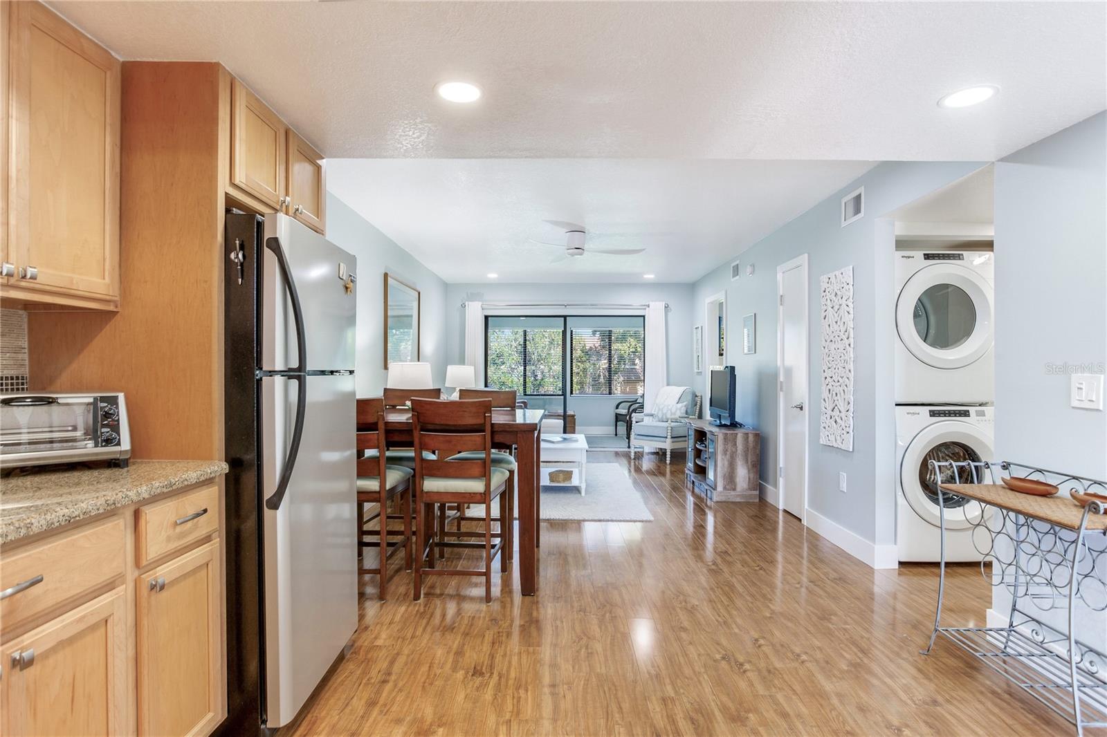 Image 23 of 40 For 12900 Vonn Road A204