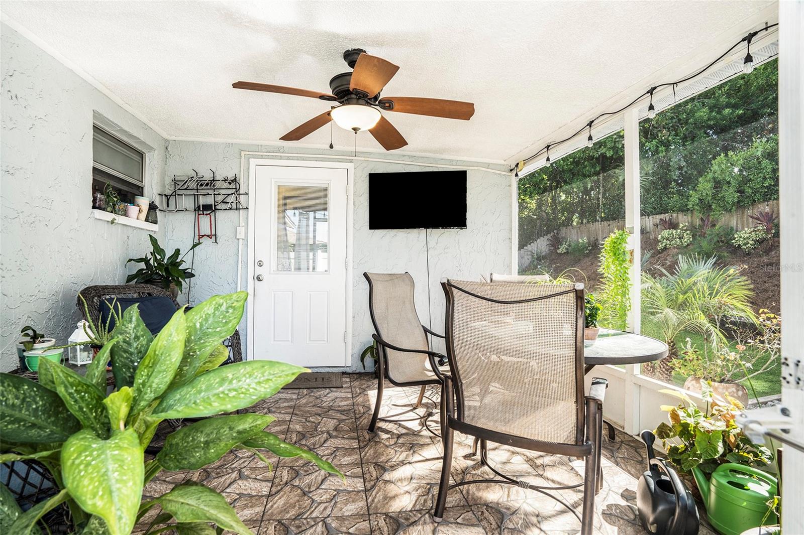 Image 14 of 24 For 6318 Ridge Crest Drive