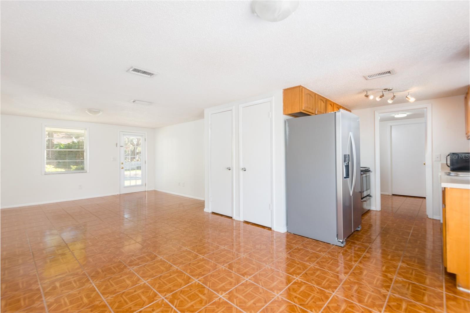 Image 4 of 26 For 5815 1st Street