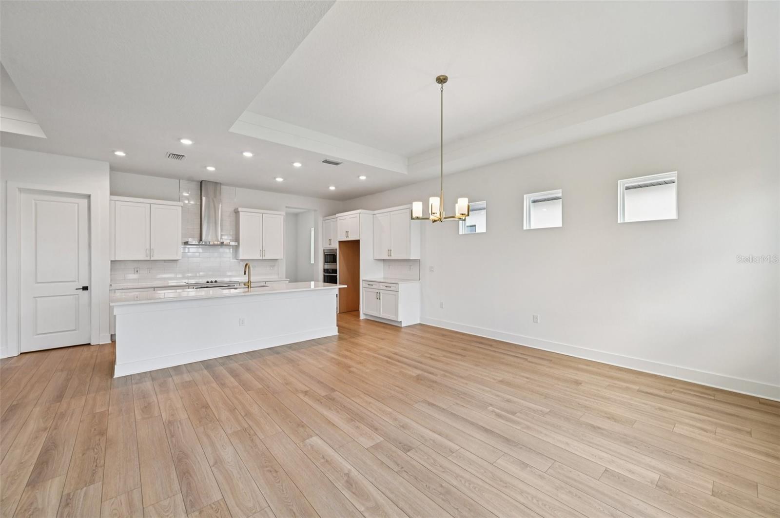 Image 11 of 58 For 8324 Golden Beach Court