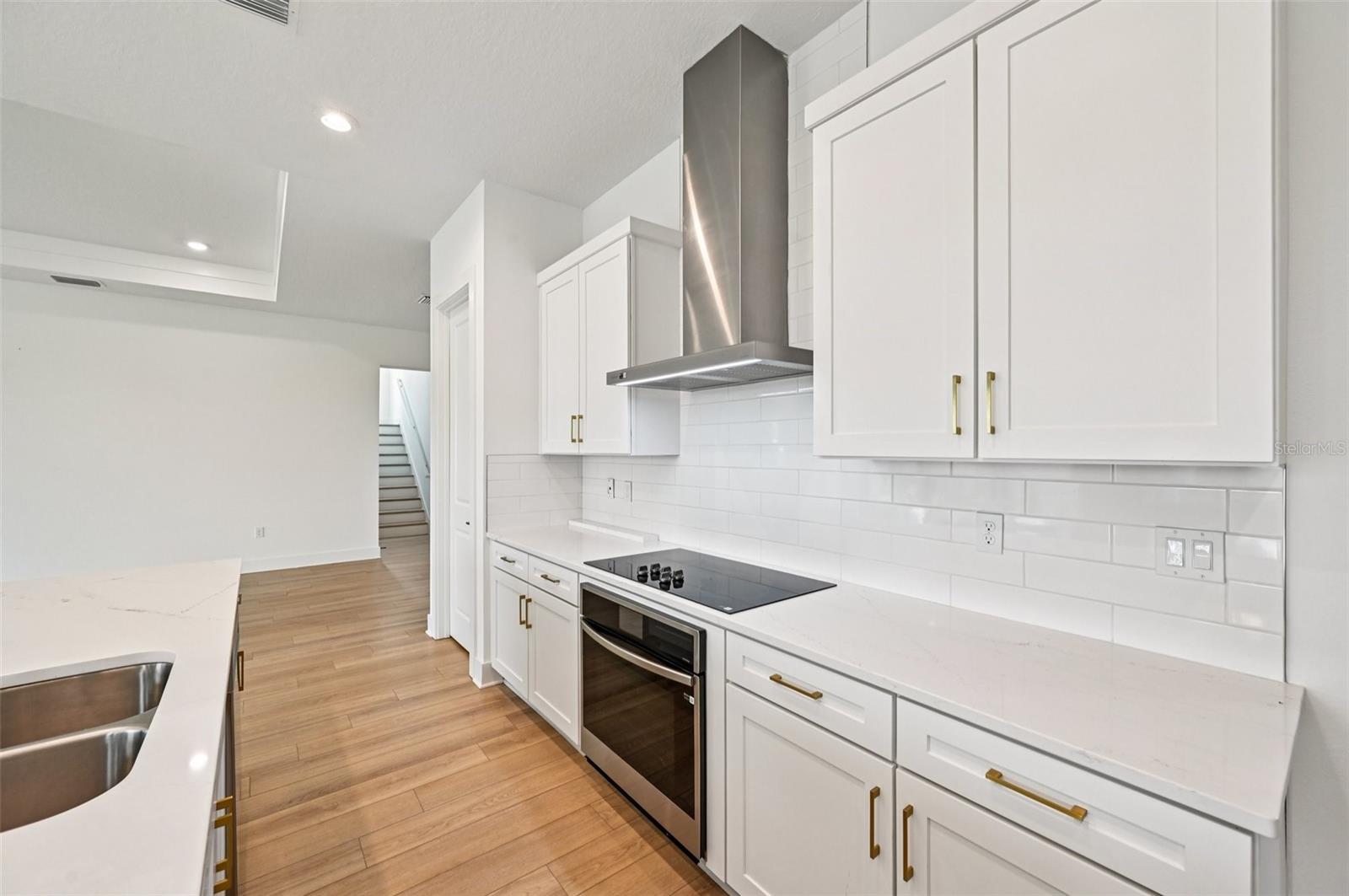 Image 15 of 58 For 8324 Golden Beach Court