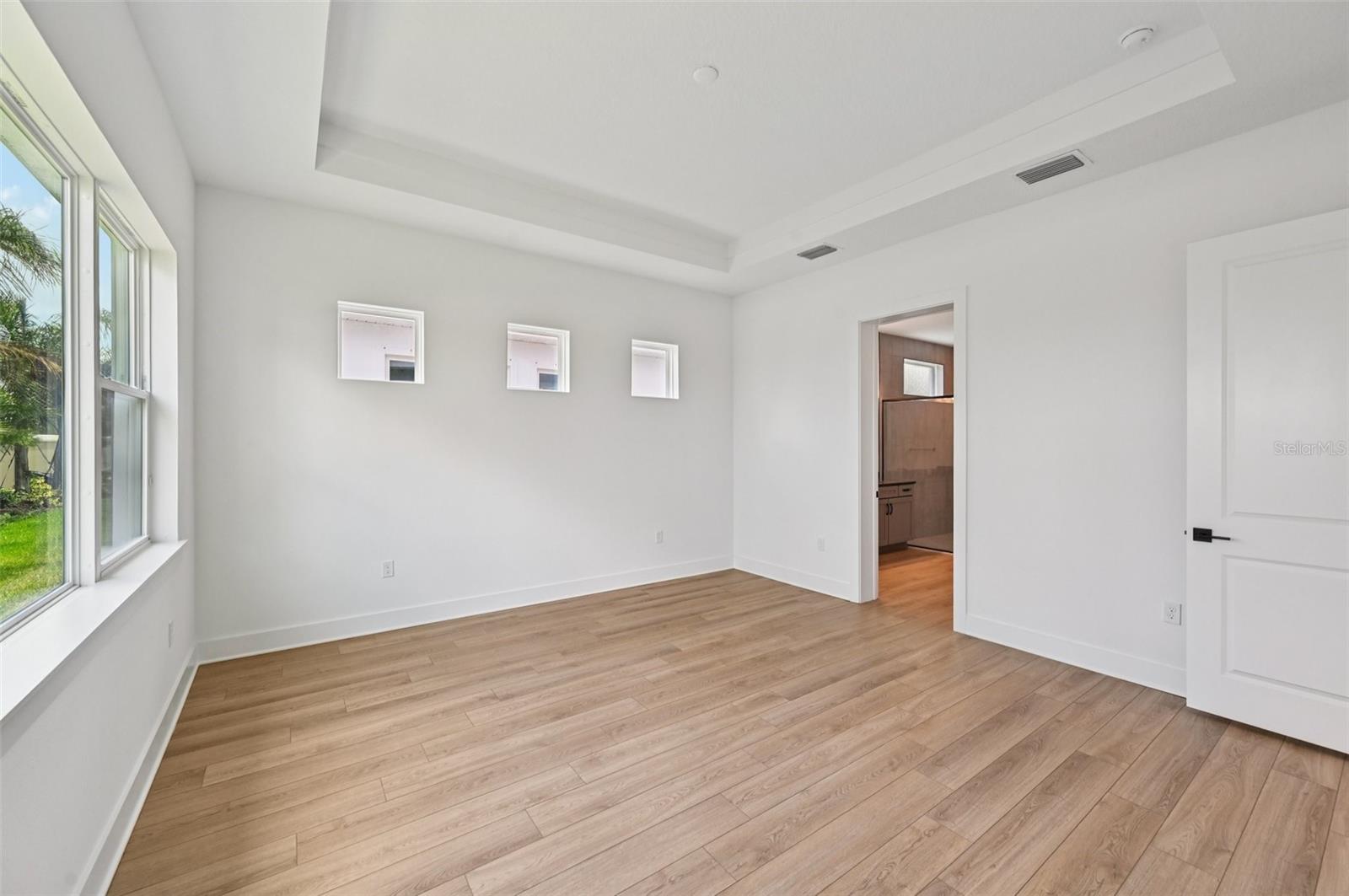 Image 19 of 58 For 8324 Golden Beach Court