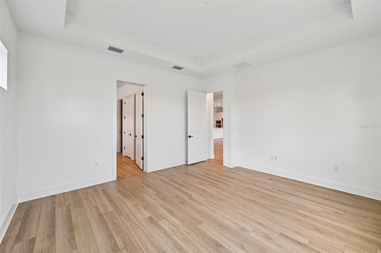 Image 20 of 58 For 8324 Golden Beach Court