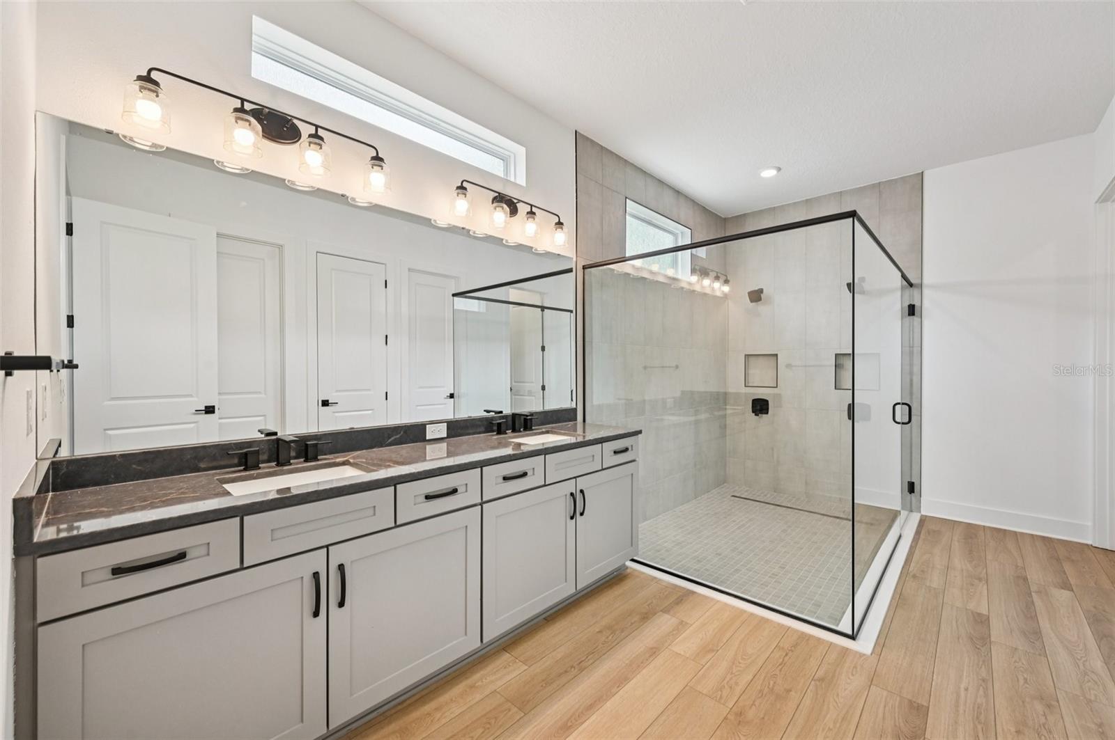 Image 21 of 58 For 8324 Golden Beach Court