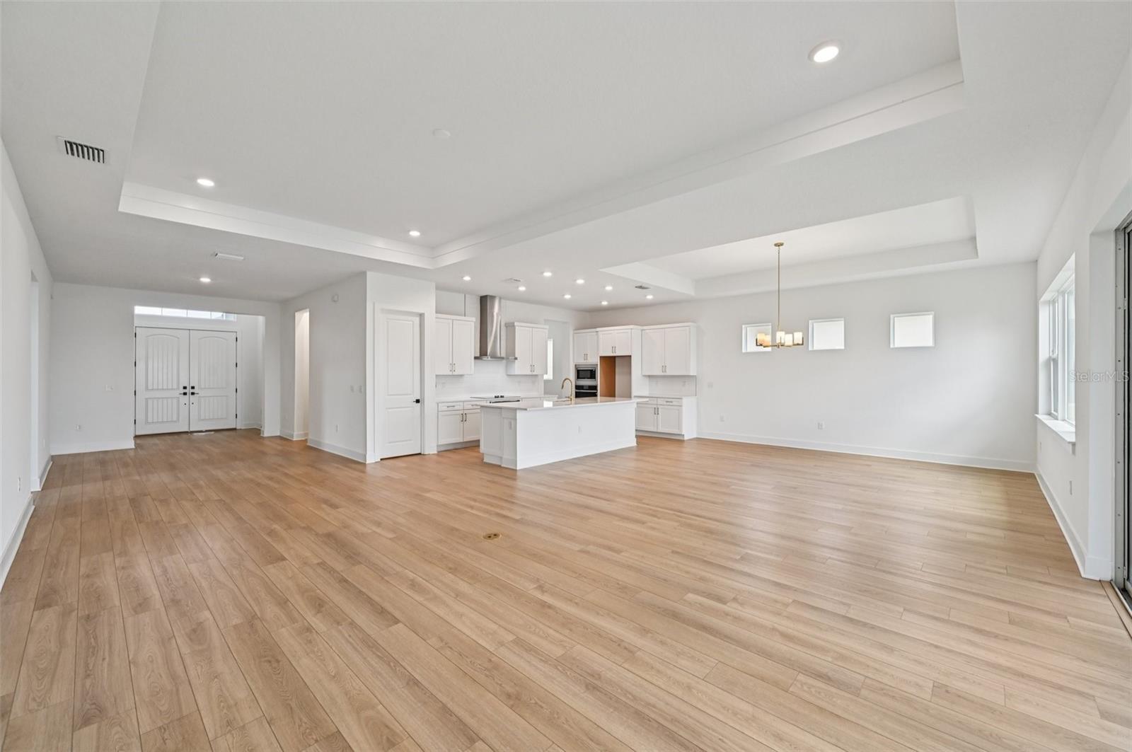 Image 8 of 58 For 8324 Golden Beach Court