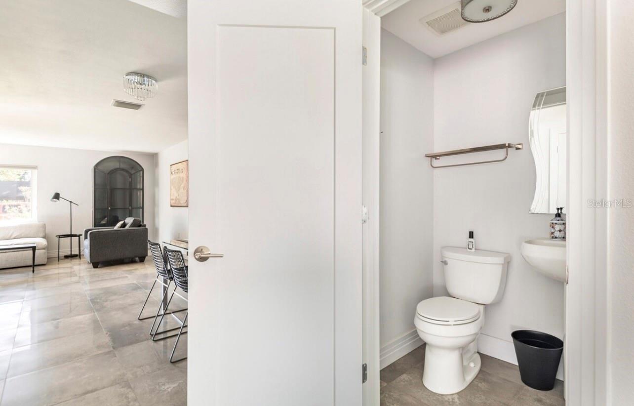 Image 11 of 24 For 1205 Adalee Street