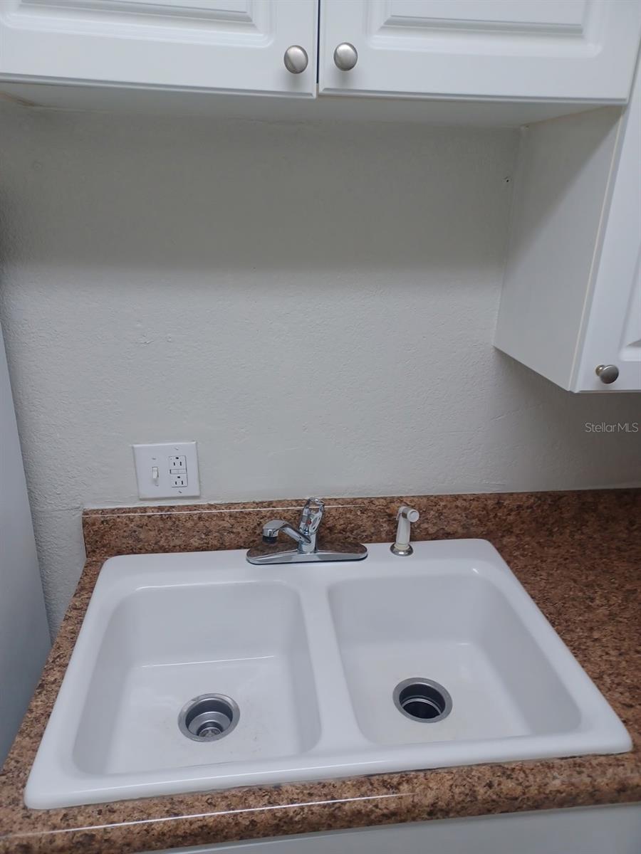 Image 20 of 25 For 13693 Orange Sunset Drive 102