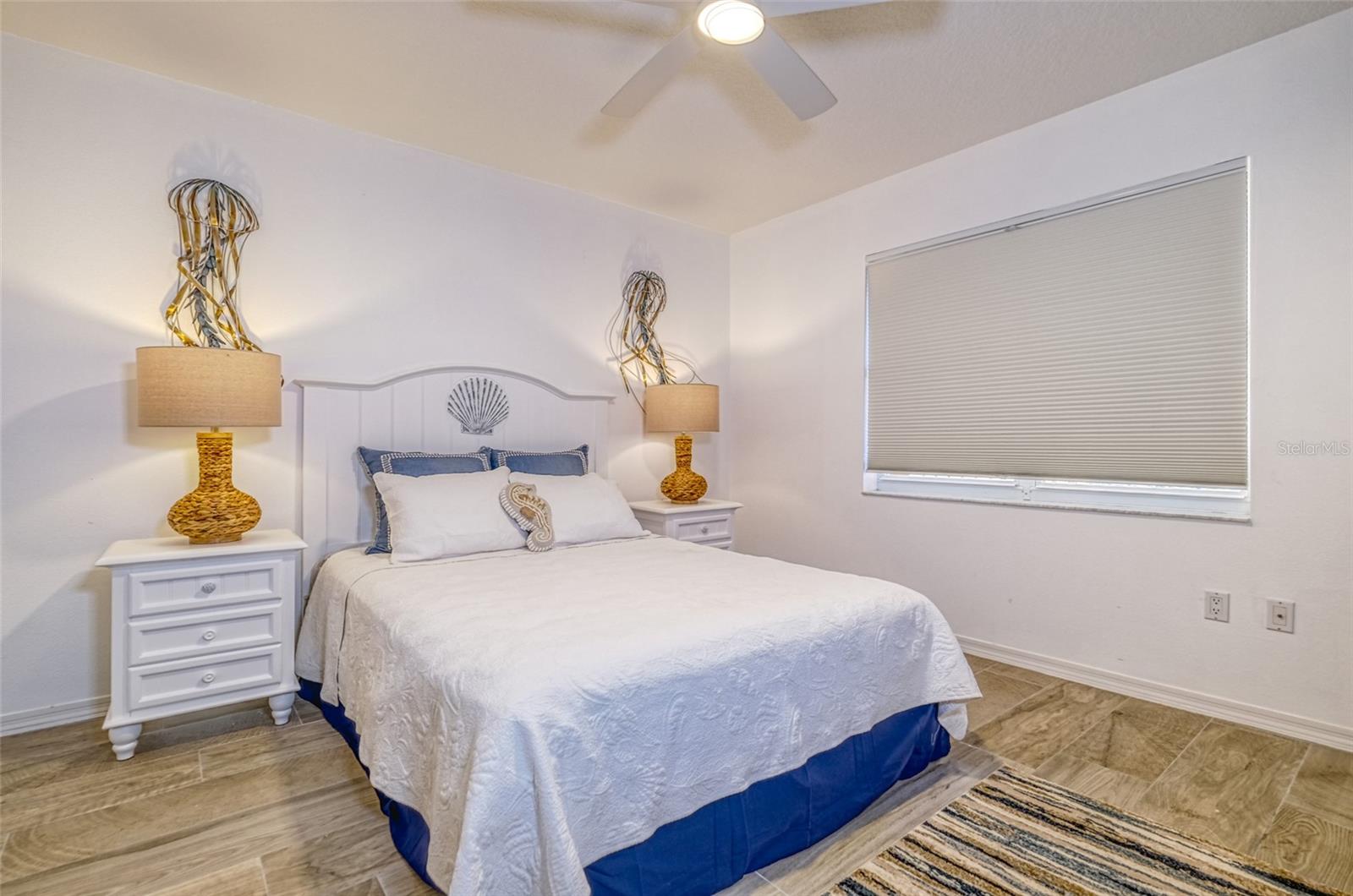 Image 29 of 49 For 16600 Gulf Boulevard 536