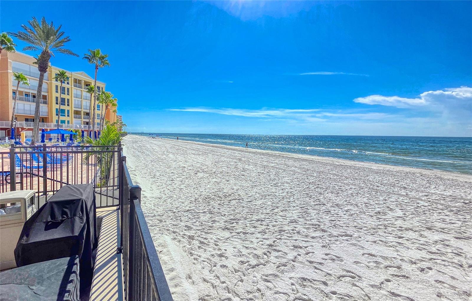 Image 37 of 49 For 16600 Gulf Boulevard 536