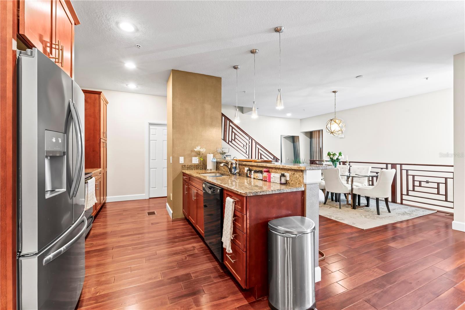 Image 13 of 32 For 113 Newport Avenue 4