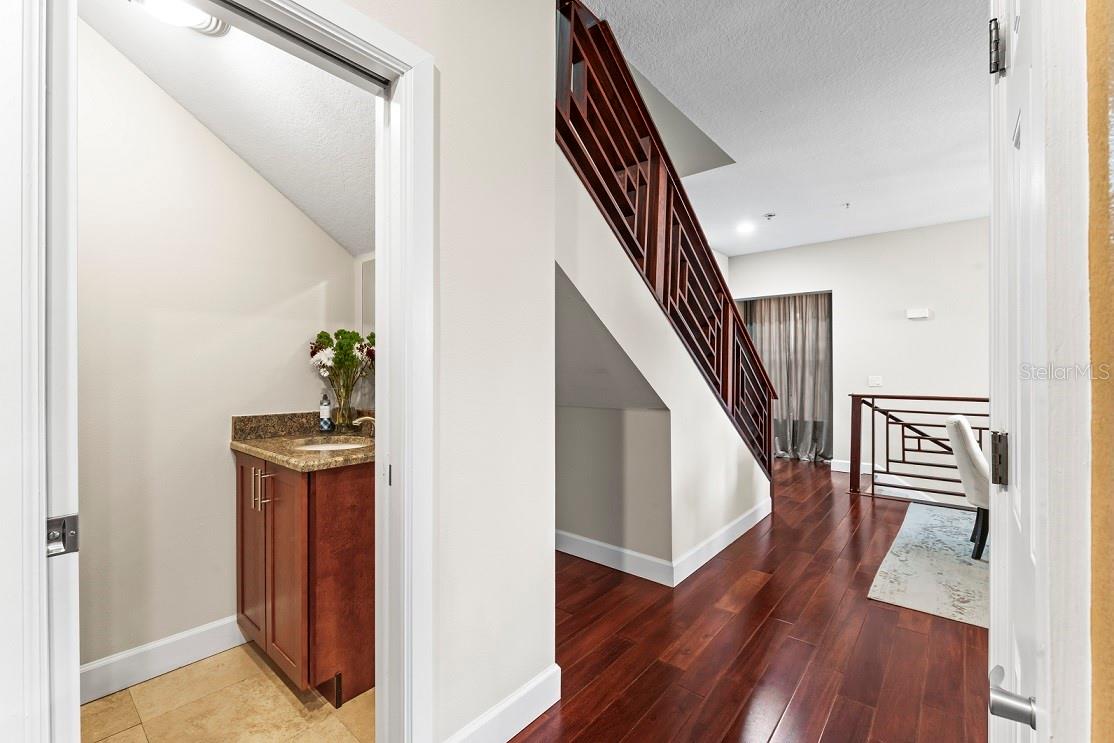 Image 16 of 32 For 113 Newport Avenue 4