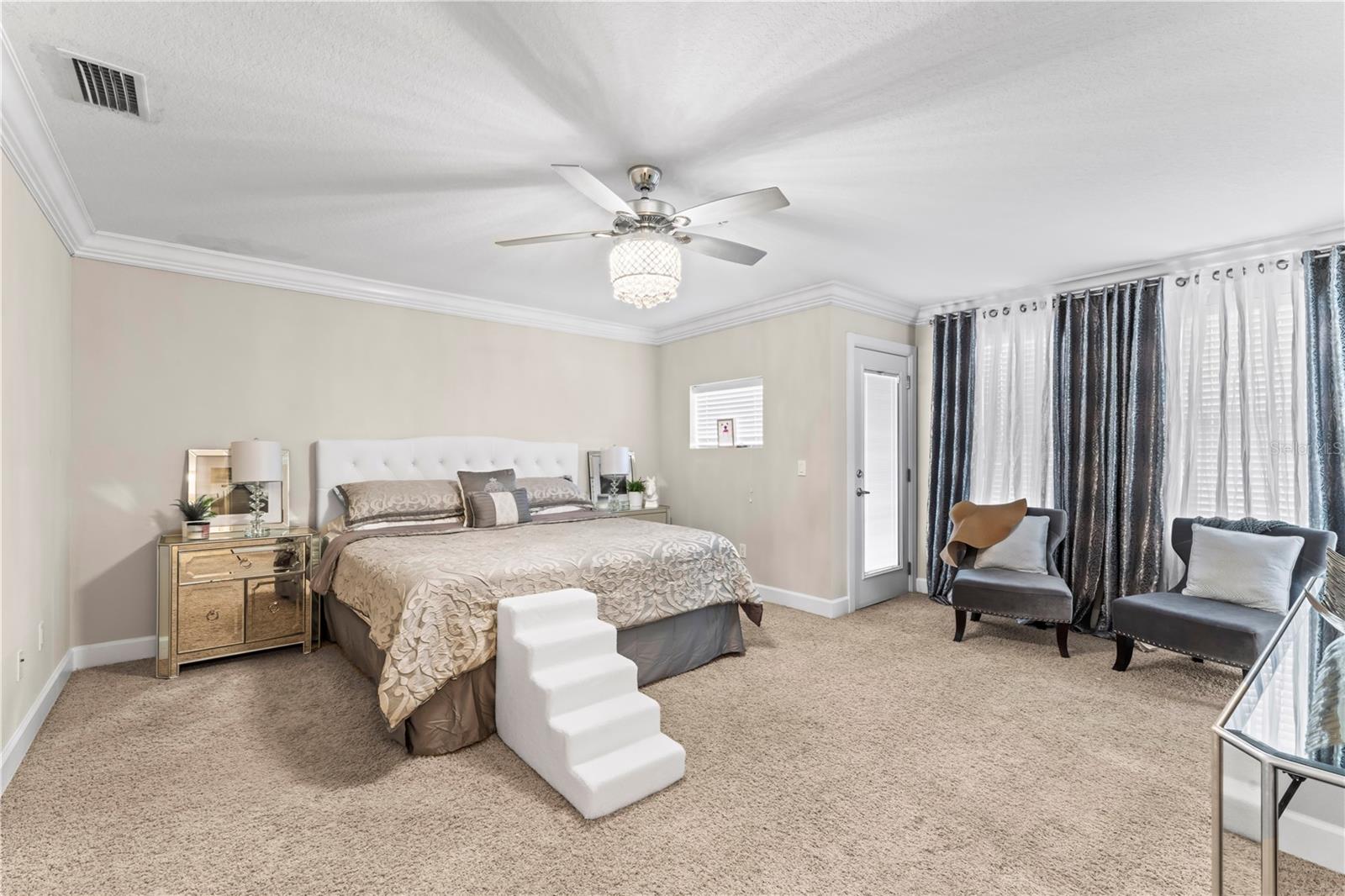 Image 25 of 32 For 113 Newport Avenue 4