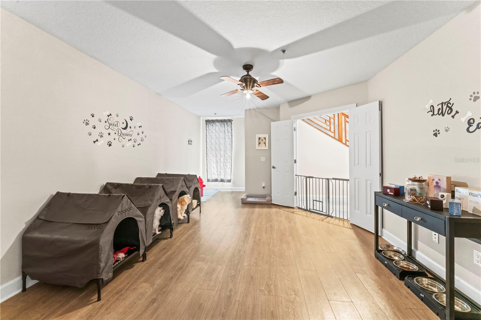 Image 6 of 32 For 113 Newport Avenue 4