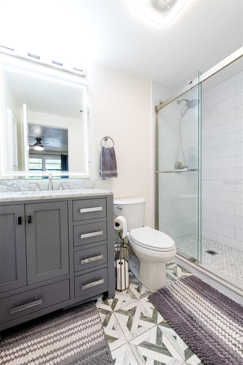 Image 11 of 35 For 128 Camphor Circle C