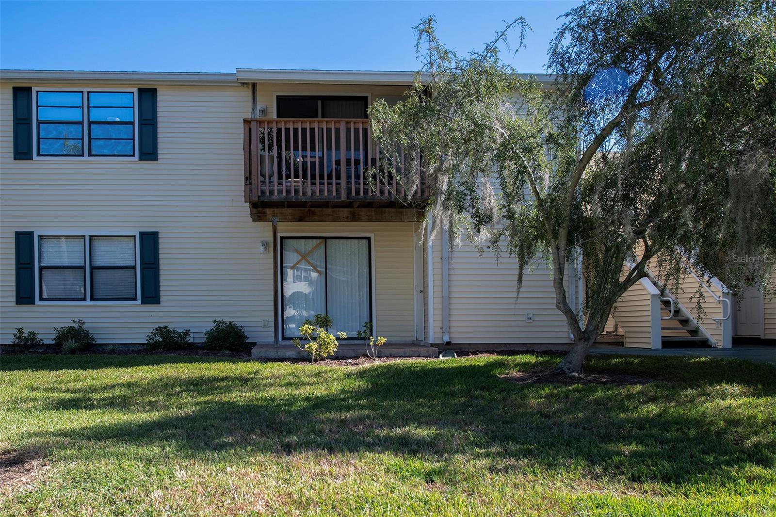 Image 20 of 35 For 128 Camphor Circle C