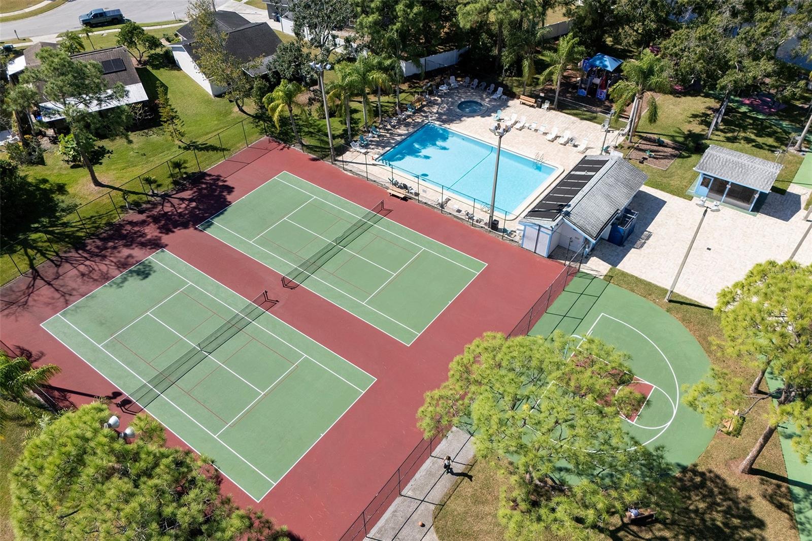 Image 29 of 35 For 128 Camphor Circle C