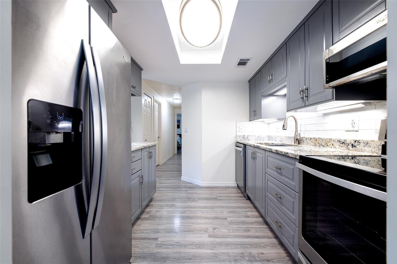 Image 4 of 35 For 128 Camphor Circle C