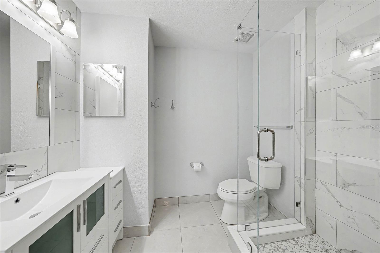 Image 18 of 30 For 107 Sherrill Street 107