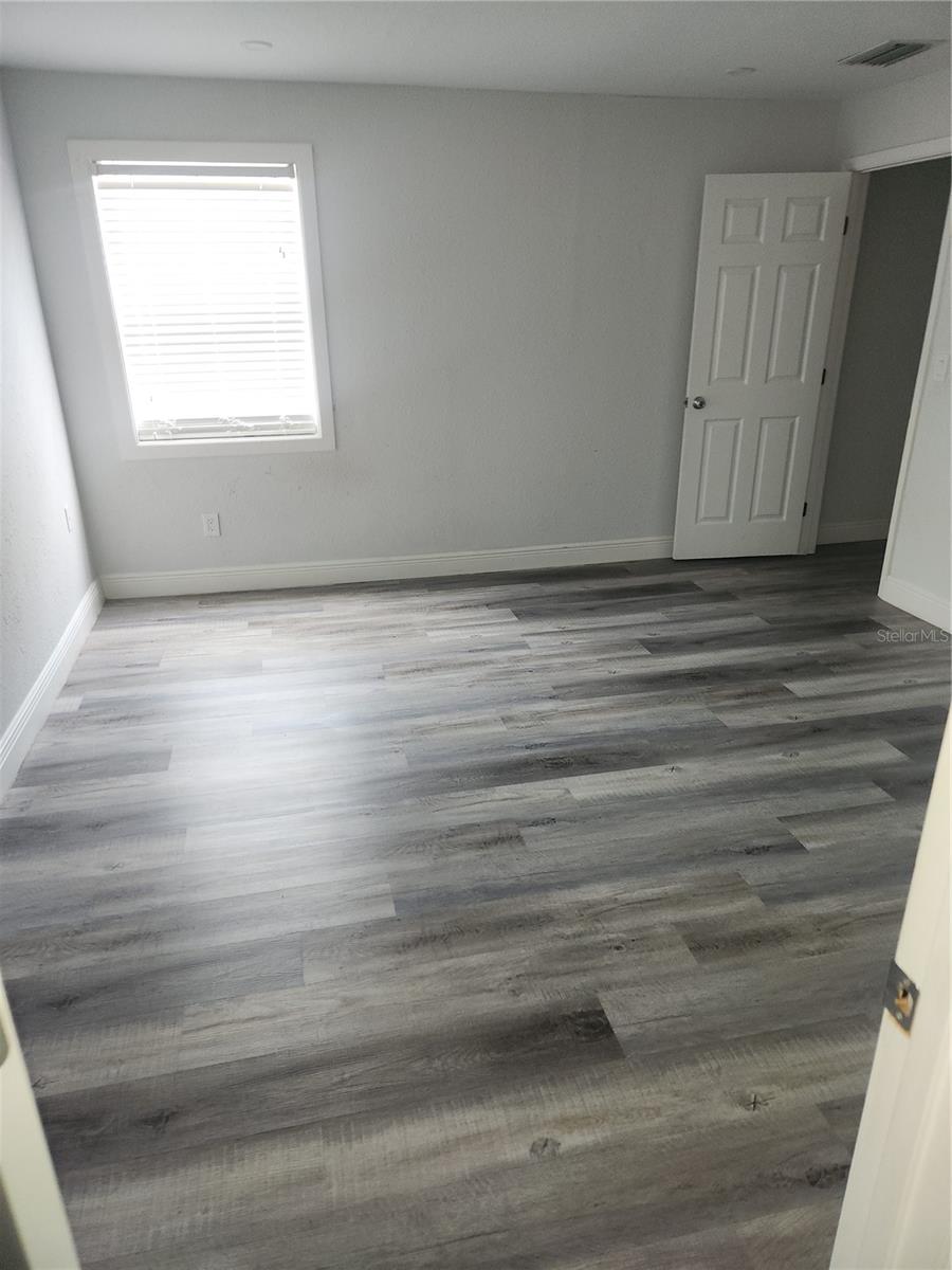 Image 11 of 14 For 9219 28th Street