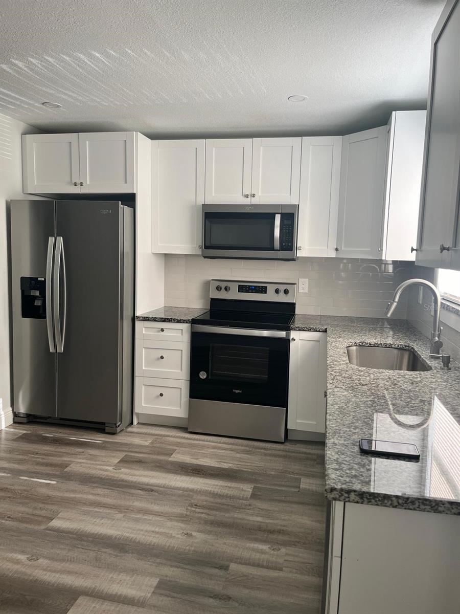 Image 4 of 14 For 9219 28th Street