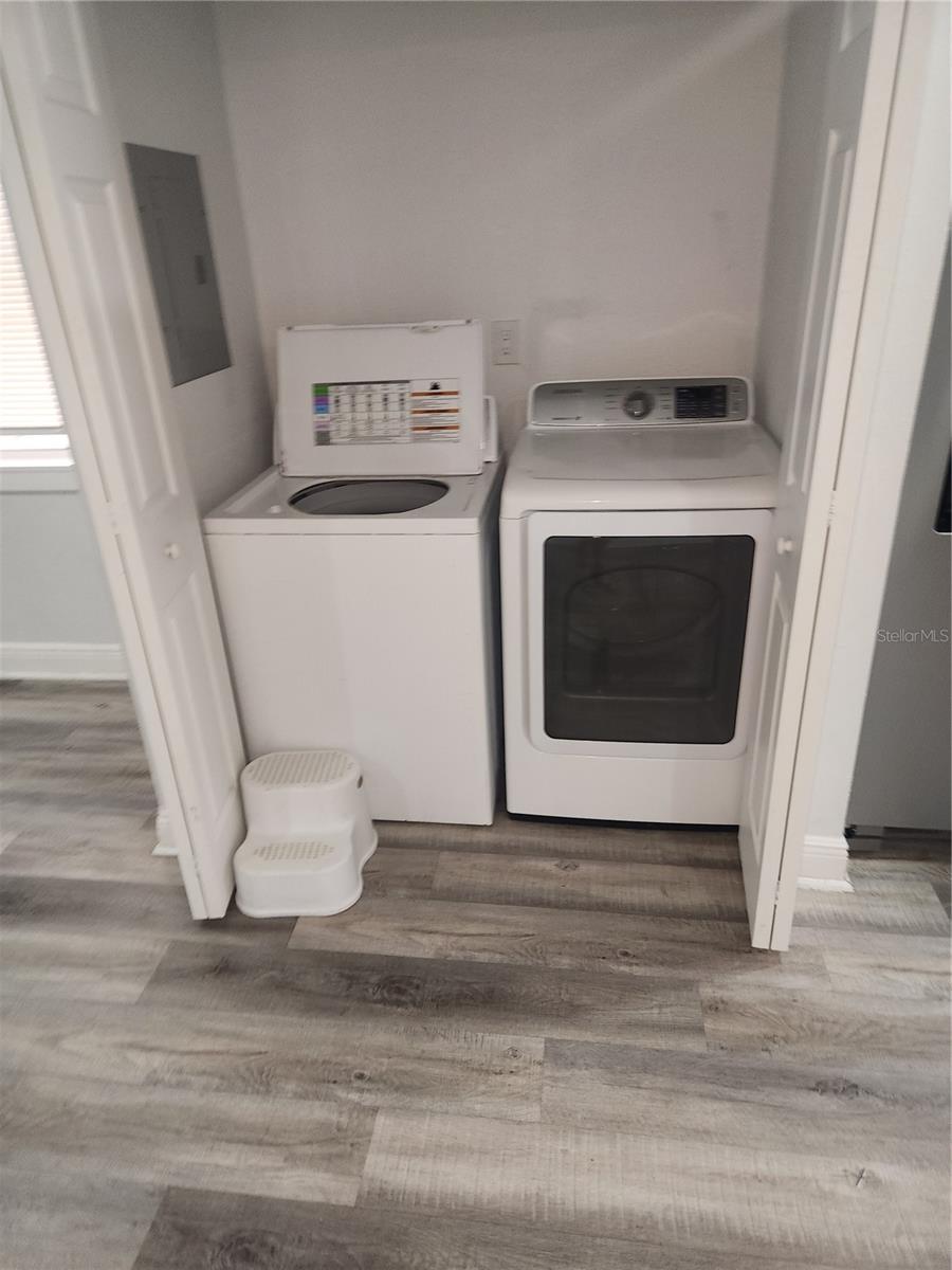 Image 7 of 14 For 9219 28th Street