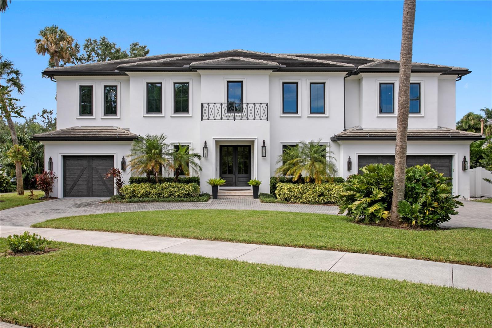 Image 11 of 66 For 4511 Swann Avenue