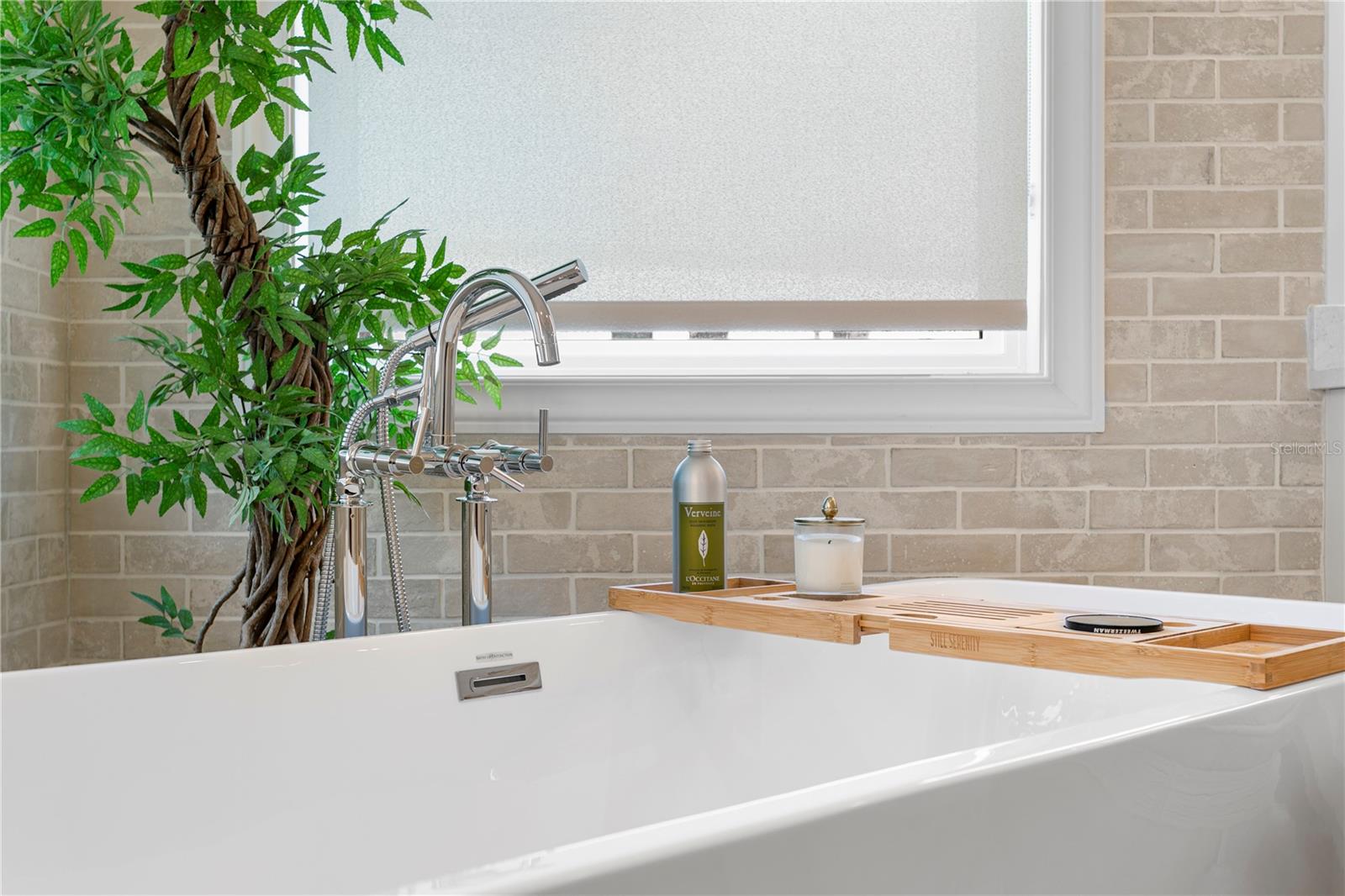 Image 39 of 66 For 4511 Swann Avenue