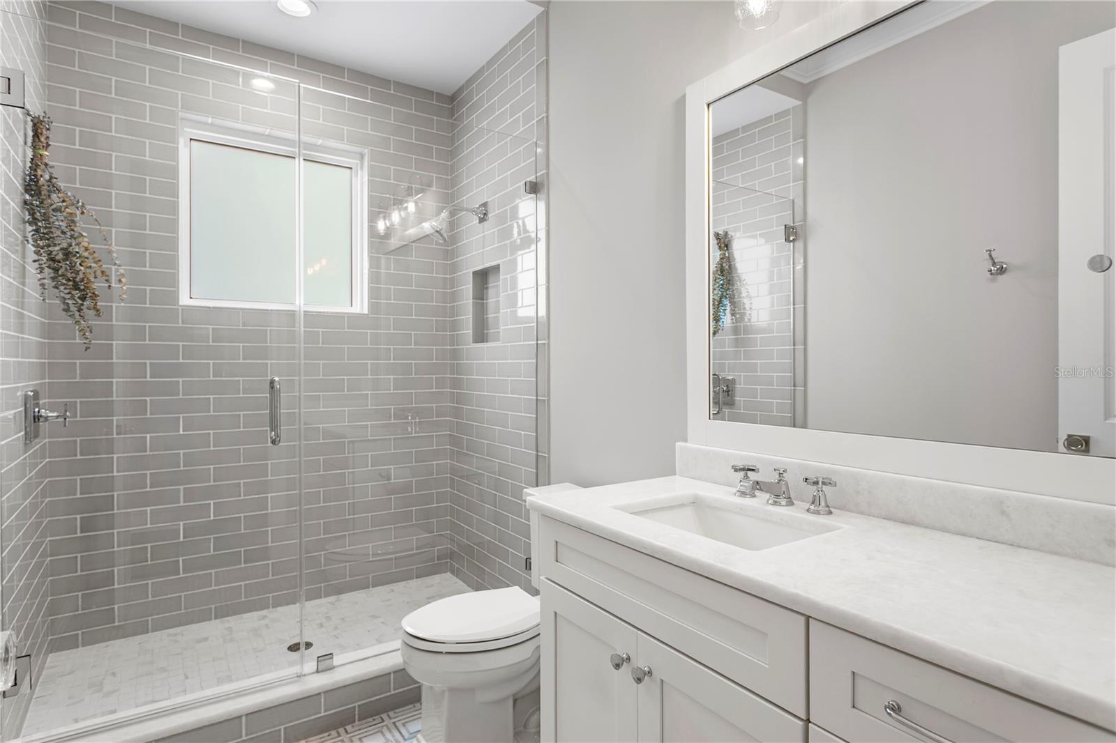 Image 42 of 66 For 4511 Swann Avenue