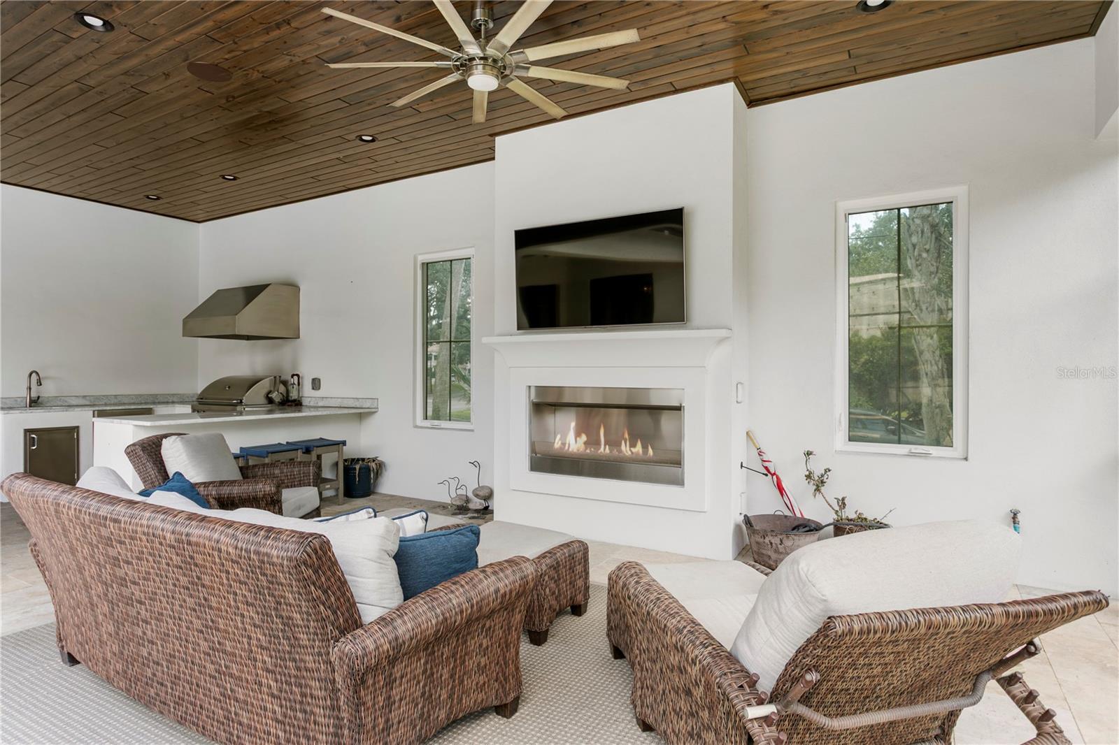 Image 46 of 66 For 4511 Swann Avenue