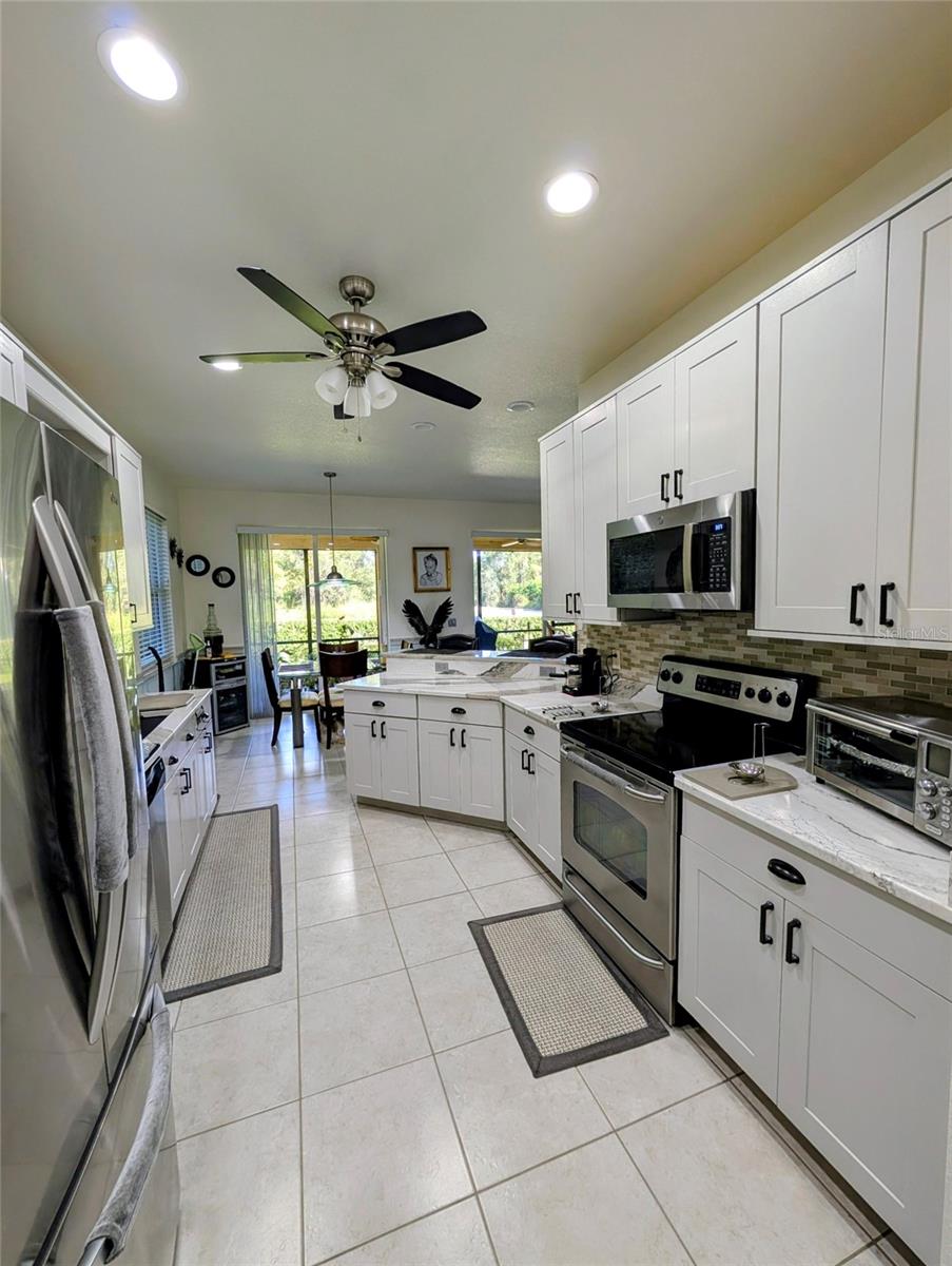 Image 14 of 66 For 5201 Green Drive