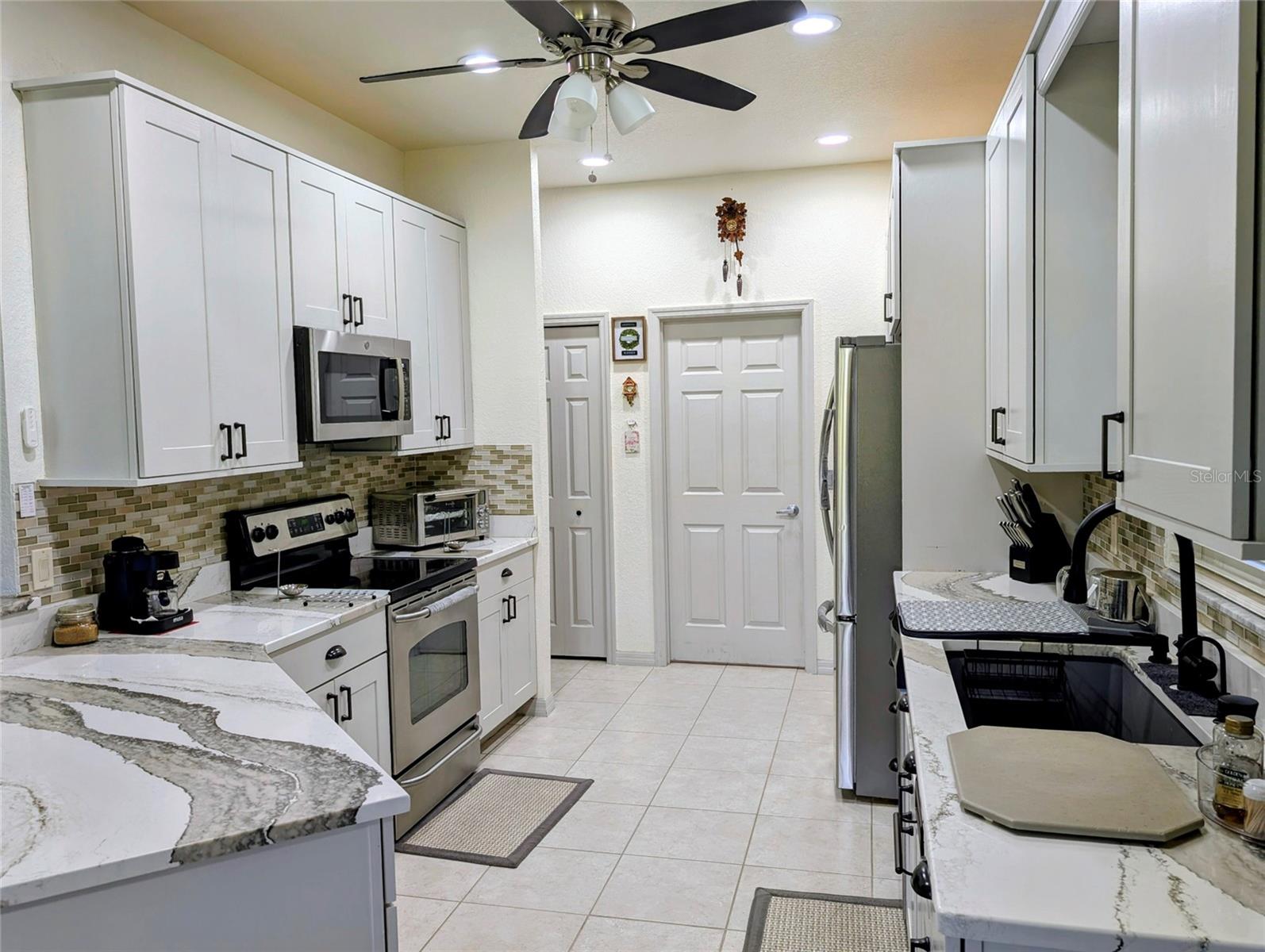 Image 15 of 66 For 5201 Green Drive