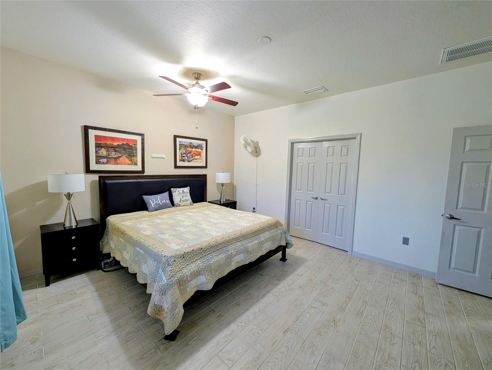 Image 25 of 66 For 5201 Green Drive