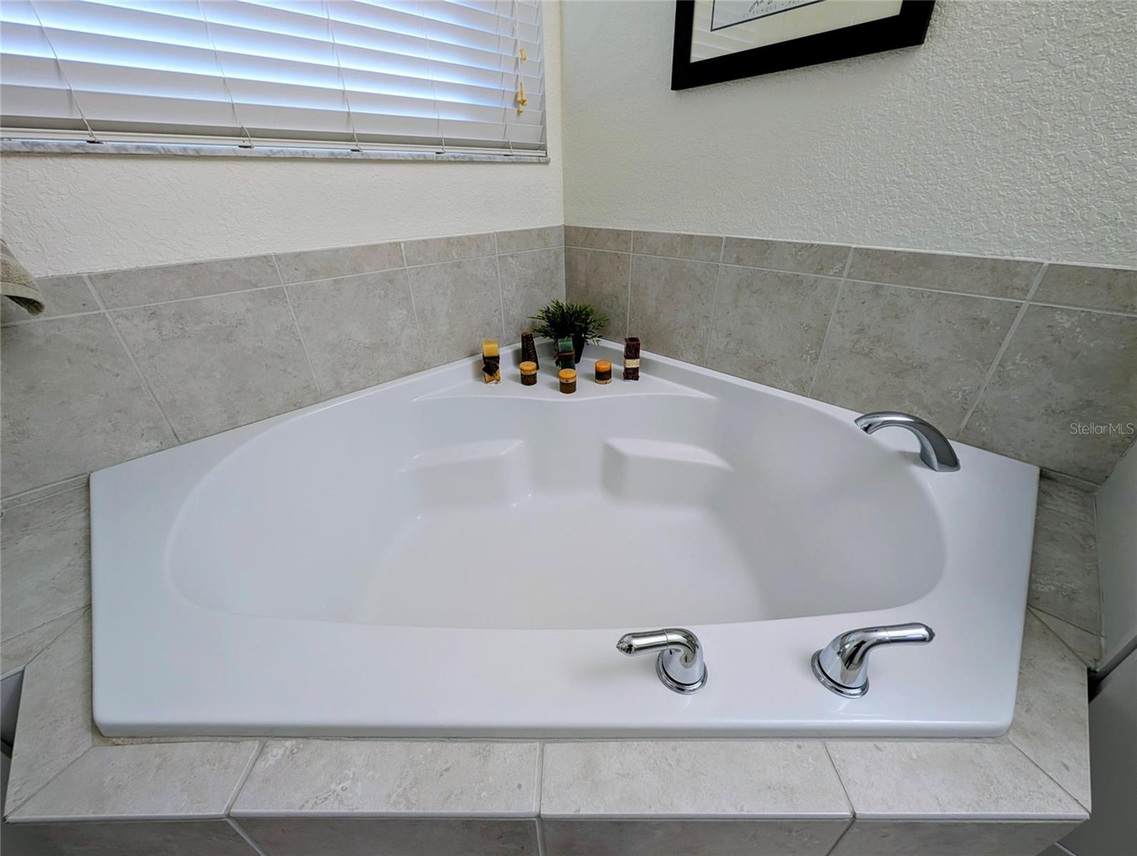 Image 35 of 66 For 5201 Green Drive