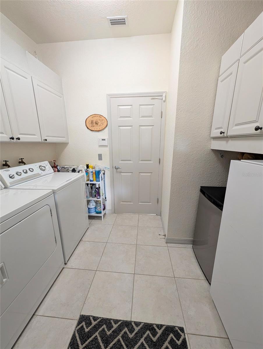 Image 50 of 66 For 5201 Green Drive