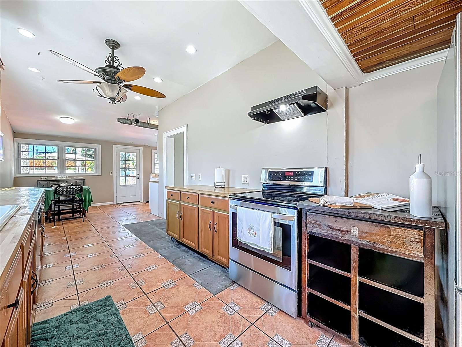 Image 11 of 71 For 8352 Ridge Road