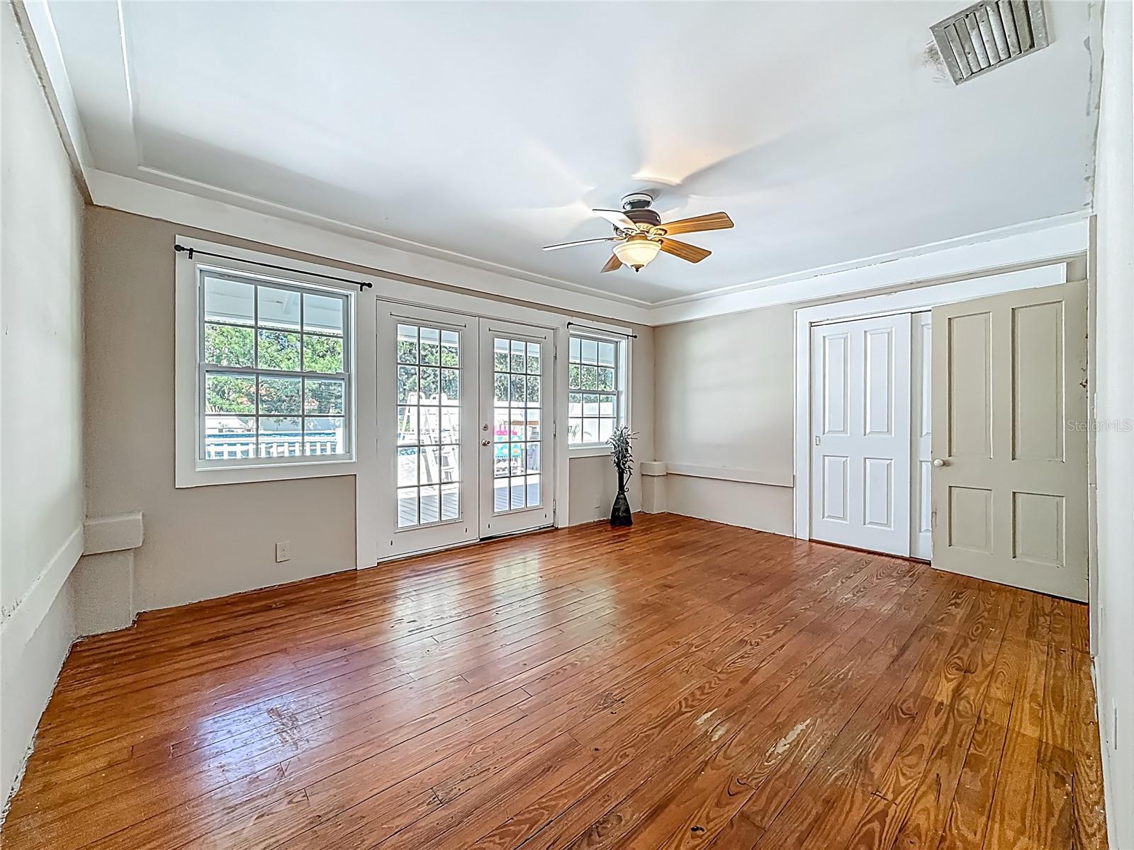 Image 24 of 71 For 8352 Ridge Road