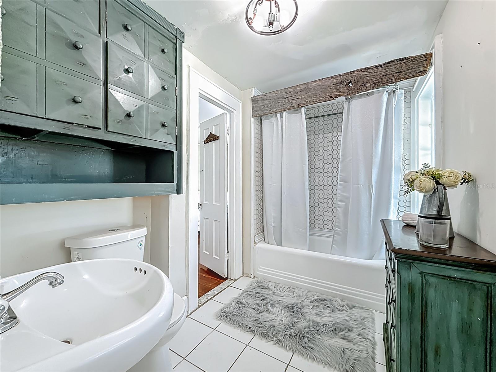 Image 39 of 71 For 8352 Ridge Road