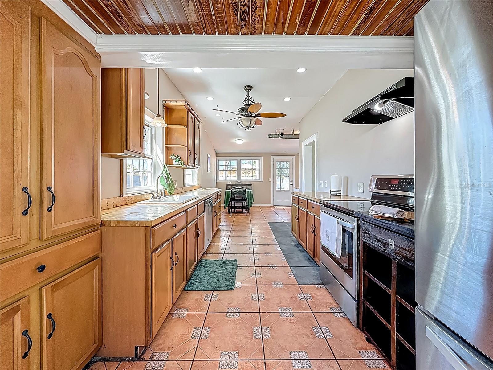 Image 9 of 71 For 8352 Ridge Road