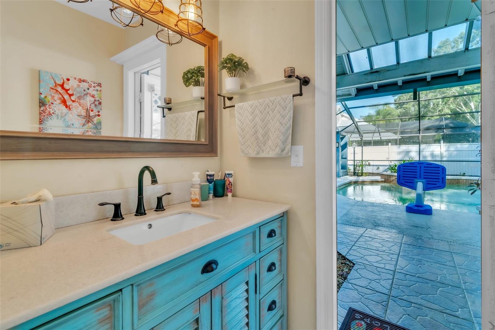 Image 20 of 30 For 6206 Farthing Street