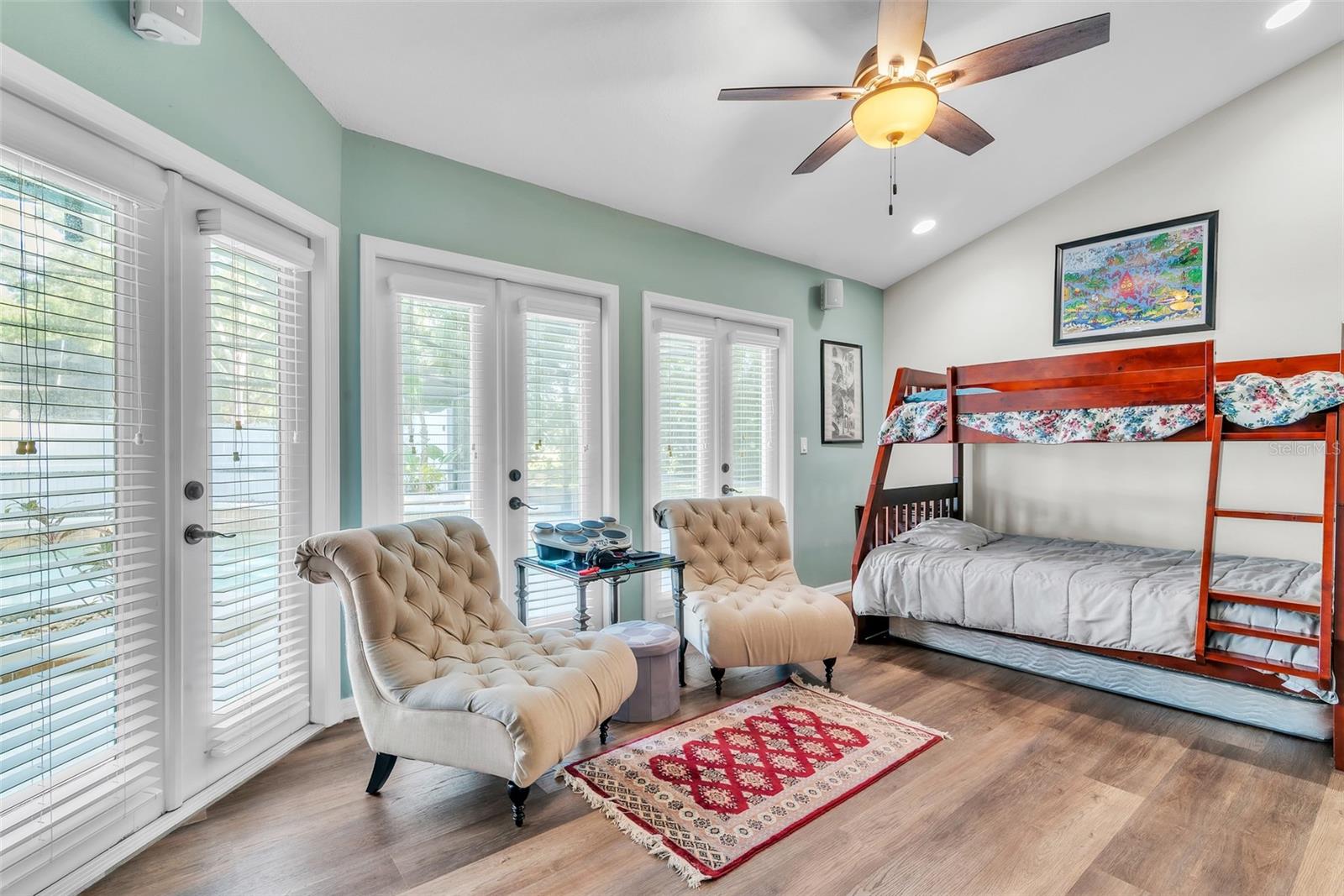 Image 22 of 30 For 6206 Farthing Street