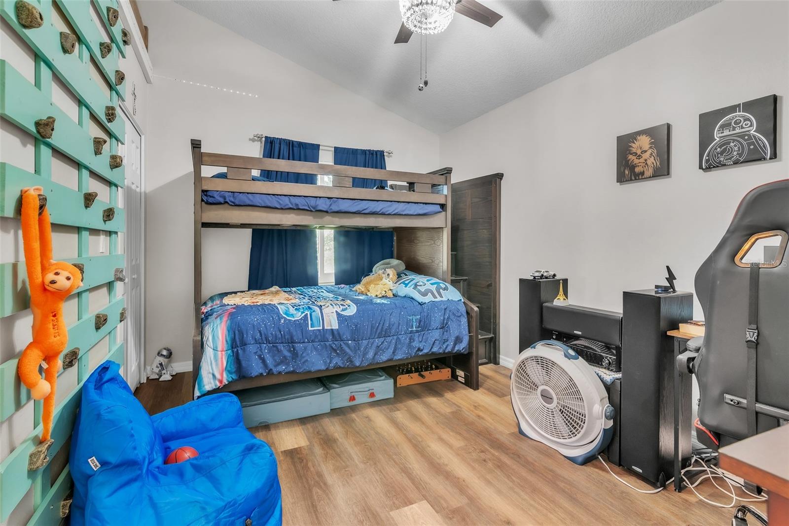 Image 24 of 30 For 6206 Farthing Street