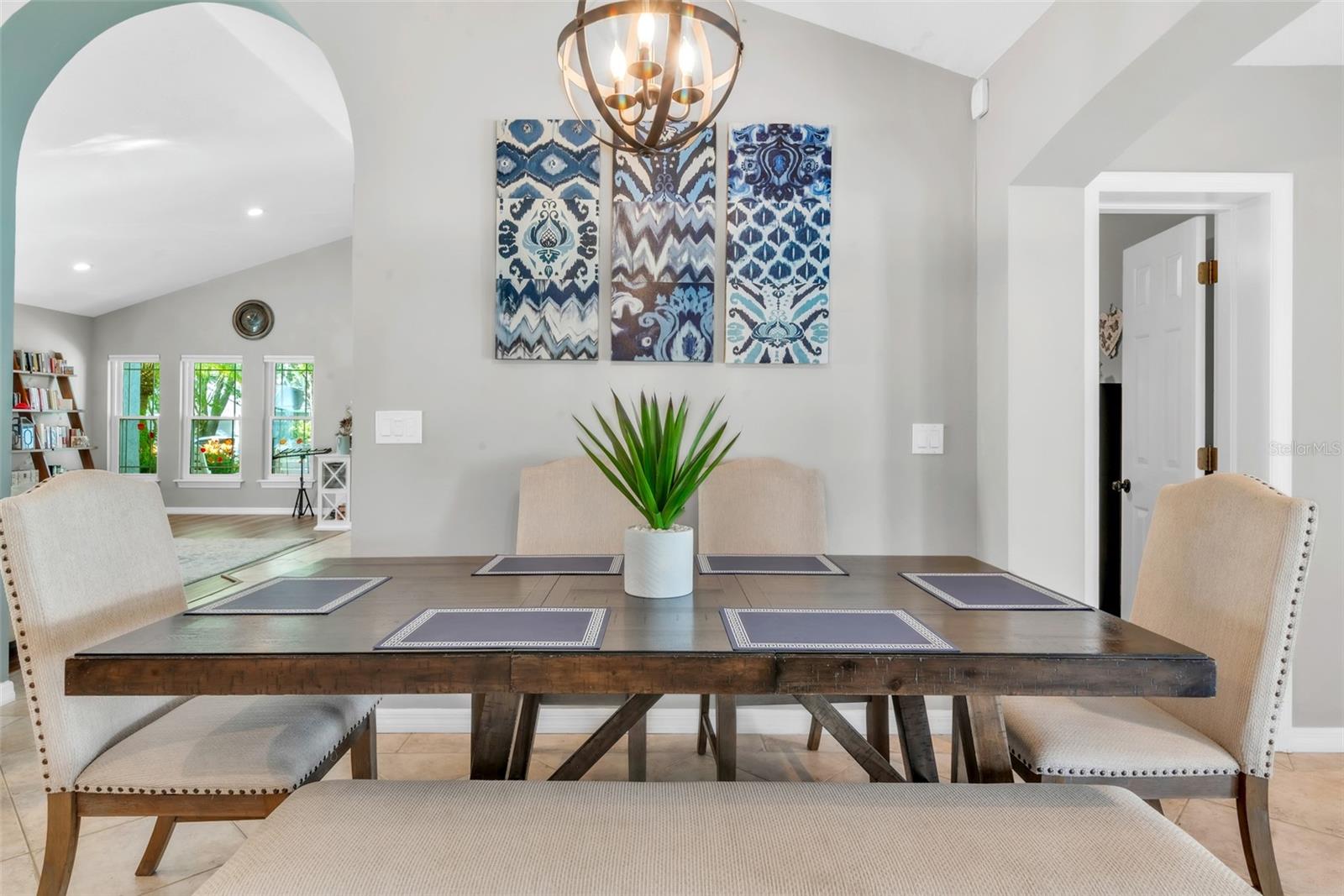 Image 7 of 30 For 6206 Farthing Street