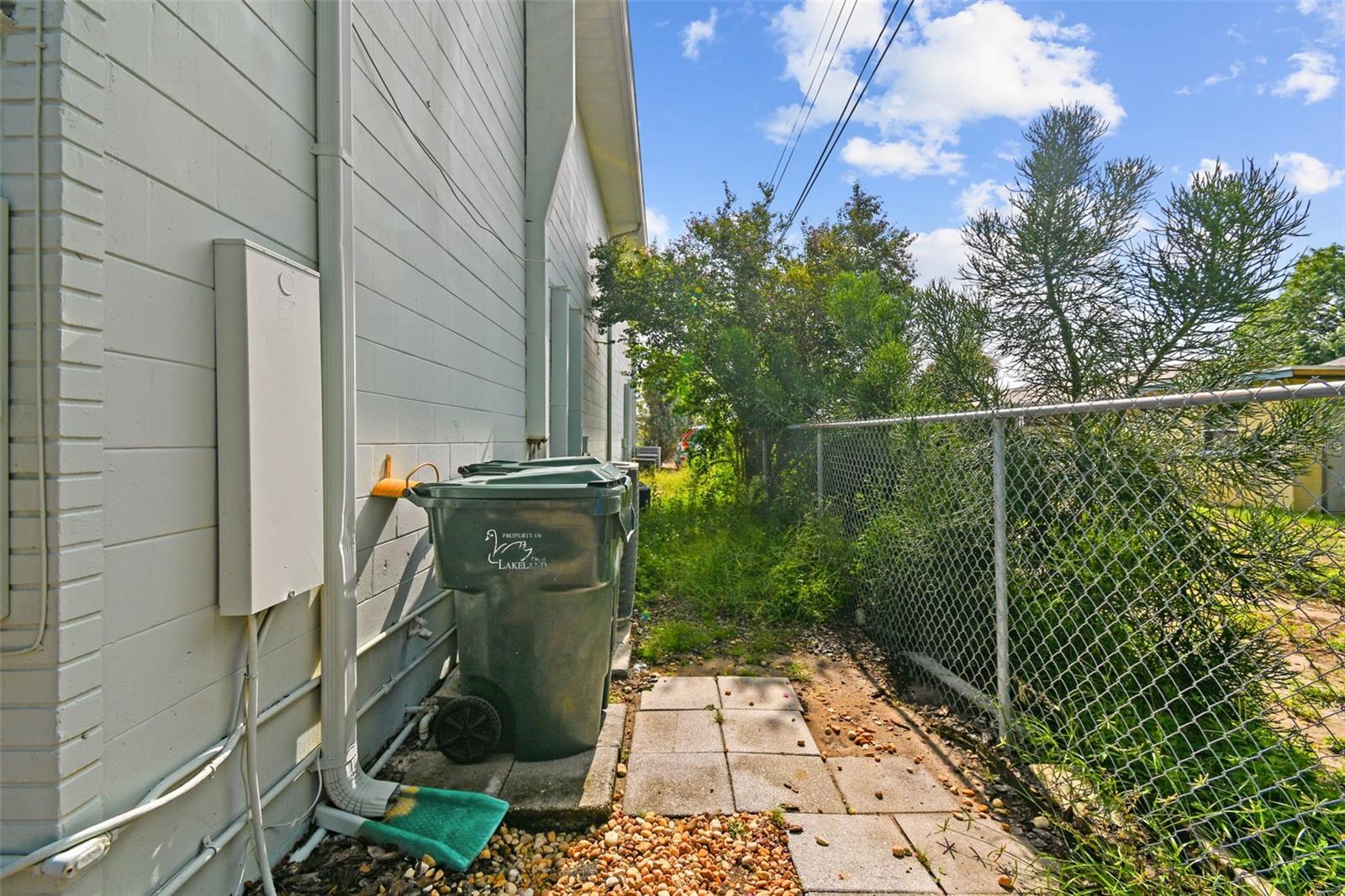 Image 11 of 24 For 1137 Bartow Road 202